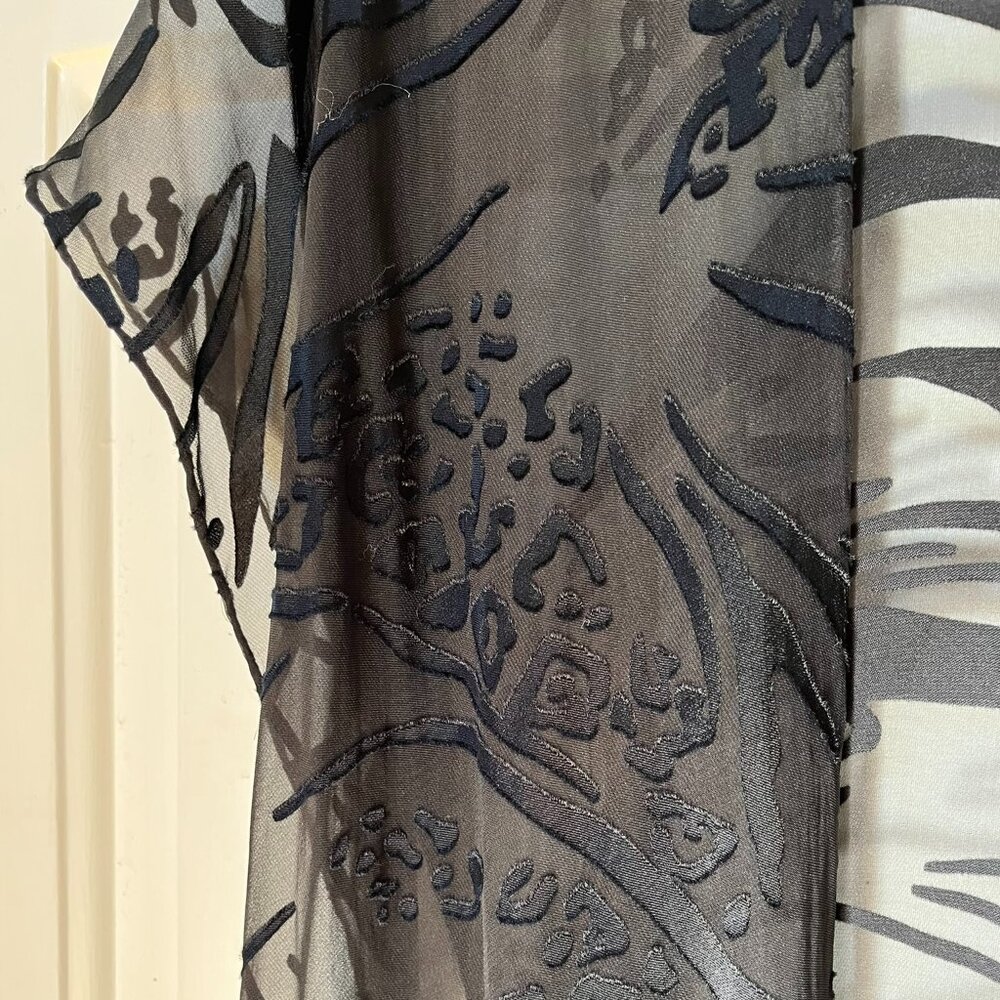 Black Velvet Burnout Kimono Wrap, One Size - Picture 6 of 12